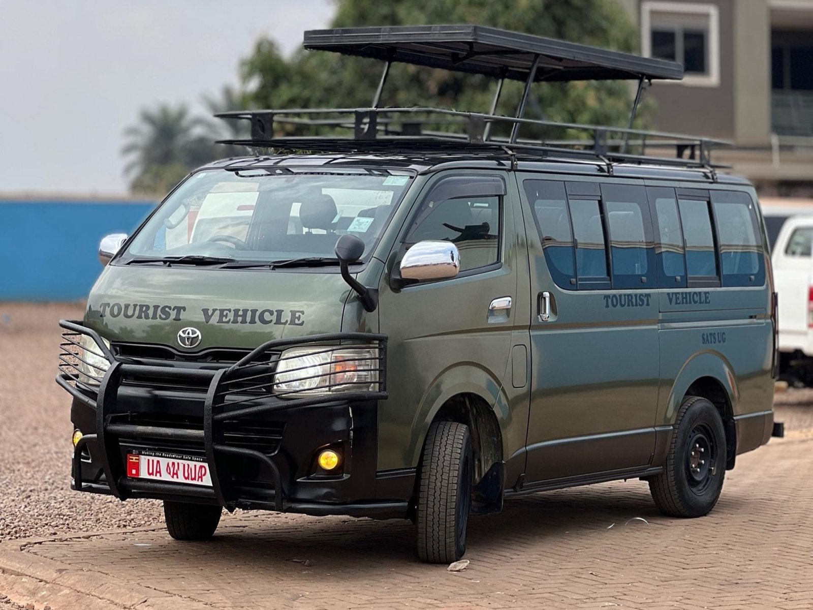 safari-van-for-hire-in-uganda