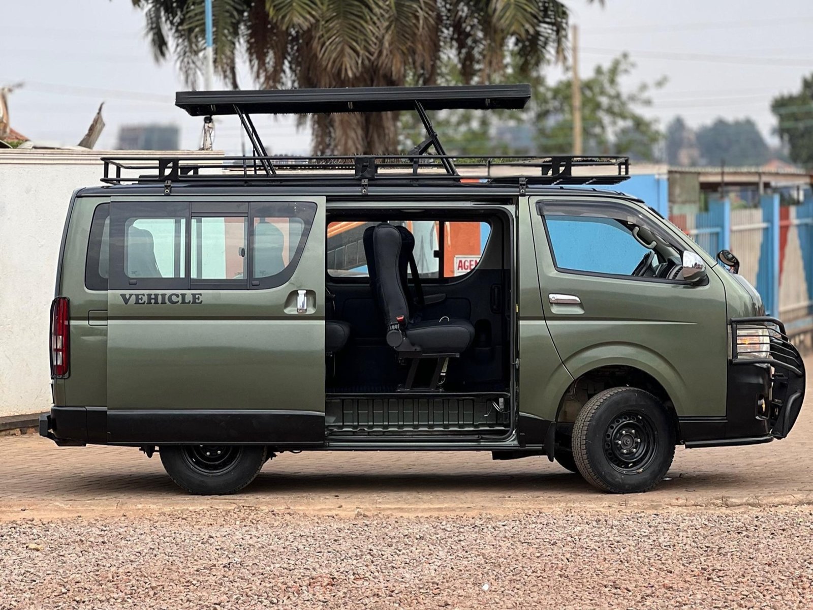 safari-van-for-hire-in-uganda